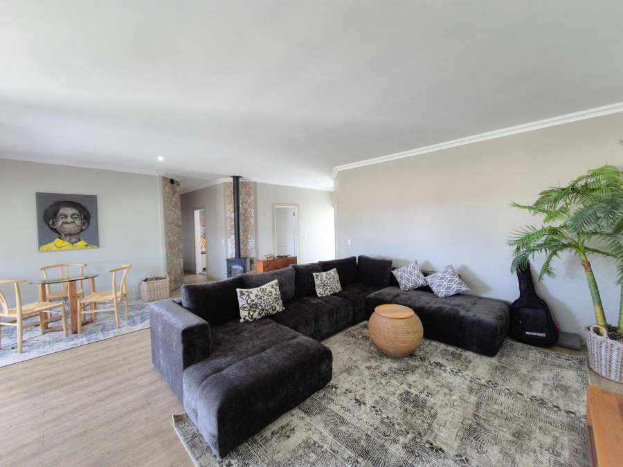 4 Bedroom Property for Sale in Heron Banks Golf Estate Free State
